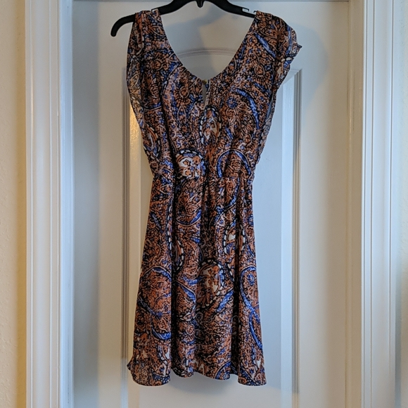 Dress, Outback Red - Picture 2 of 4